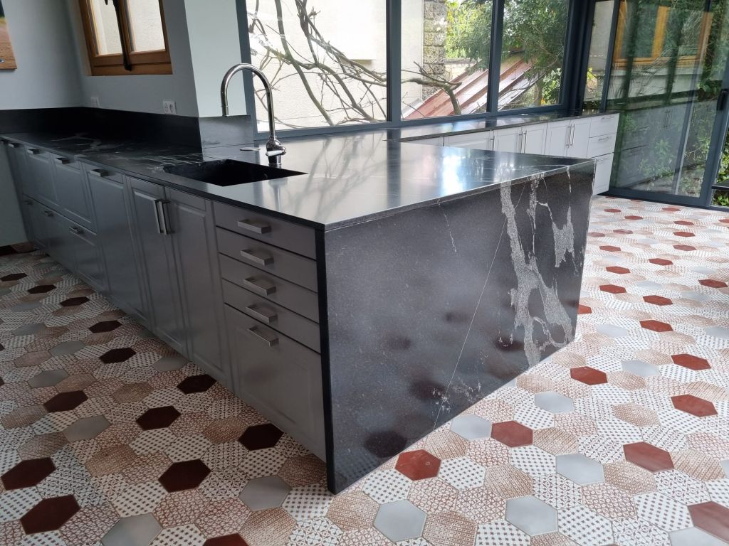 Granit PYTHON BLACK Antolini VERSAILLES